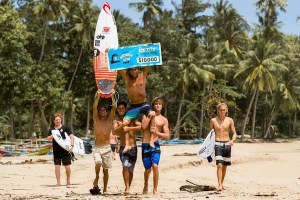 Sammy Pupo memenangkan Quiksilver Young Guns Surf 2017