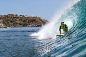 KONTES SURFING DISABLE PERTAMA DIGELAR DI CANGGU
