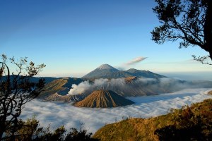 INDONESIA MEMENANGKAN DESTINATION OF THE YEAR DI TTG TRAVEL AWARDS 2017