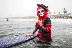Halloween Surf Contest