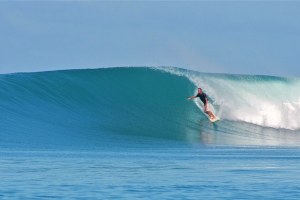 MENTAWAI TELAH MERAUP HAMPIR 1 MILYAR DARI PEMBERLAKUAN PEMUNGUTAN PAJAK SURFING