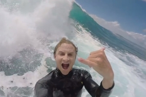 ALEX GRAY DI DALAM BARREL