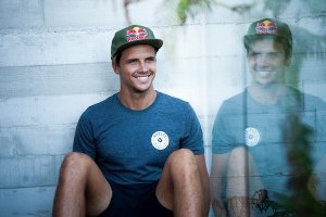 JULIAN WILSON MENDAPATKAN ANAK LAKI-LAKI