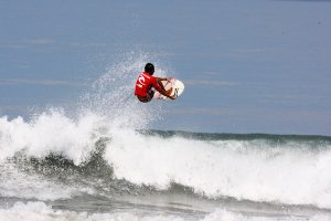 GROMS!!! SIAPKAN DIRI KAMU UNTUK BERTARUNG DI RIP CURL GROM SEARCH KE 15