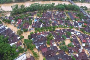 19 KORBAN MENINGGAL PASKA BENCANA BANJIR LONGSOR DI BEBERAPA DAERAH DI PULAU JAWA