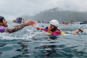 OWEN WRIGHT MEMENANGKAN KEJUARAAN TAHITI PRO TEAHUPO&#039;O 2019 MELAWAN GABRIEL MEDINA