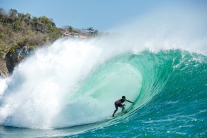 Rip Curl Padang Cup 2016  RESMI BERPARTNER DENGAN World Surf League