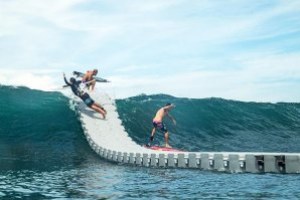 SENSASI SURFING UNIK "THE DOCK BY VOLCOM"