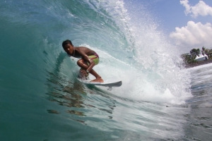 &quot;Raju Sena&quot; bibit surfer berbakat