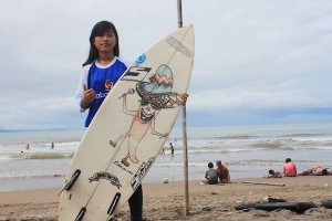 INTERVIEW : NOVITASARI SURFER ASAL SUKABUMI