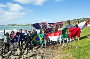 Xavier Huxtable Dan Keala T. Bannert MENANG DI GromSearch International Final 2018