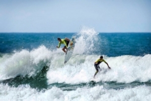 VOLCOM GROMS AMBIL ALIH HOSSEGOR UNTUK SUMMER