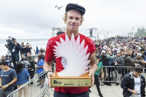 JOHN JOHN FLORENCE BUKTIKAN HAWAII DOMINASI BRAZIL