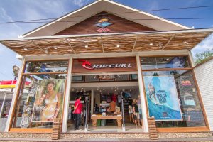 RIP CURL MEMBUKA TOKO FLAGSHIP PERTAMANYA DI LOMBOK