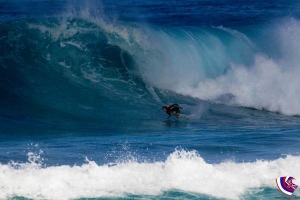 Bombing Surf untuk North Shore Surf Shop Pro Junior