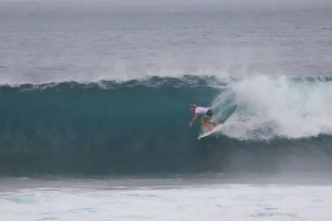 TIM MATLEY : ENJOY SURF DI LAKEY PEAK