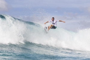 PERTEMPURAN SERU DI PUTARAN PERTAMA QUIKSILVER PRO GOLD COAST