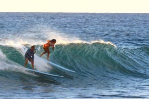 &quot;COUPLE GOALS&quot; SURFING DAN LAKUKAN HAL KONYOL BERSAMA PACAR