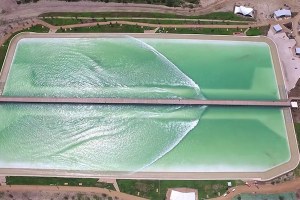 APAKAH SURF RANCH KELLY SLATER ADALAH HASIL JIPLAK DARI WAVEGARDEN?