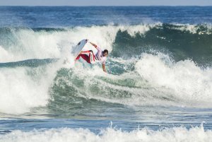 ONEY ANWAR HARUS RELA TERELIMINASI DI KOMPETISI BALLITO PRO BILLABONG