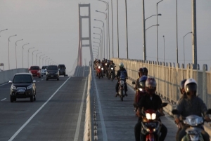 TARIF TOL SURABAYA - MADURA BERKURANG 50%