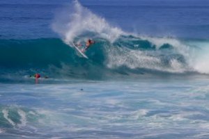 SLATER HAVING FUN DI PULAU DEWA - SAAT INI DI KERAMAS