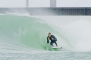 URBNSURF KOLAM OMBAK TERBARU YANG MENJADI OMBAK BUATAN PALING SEMPURNA?