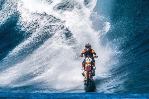 SISI LAIN AKSI ROBBIE MADDISON