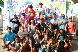 Peserta Kompetisi dan Official, Photo dari Tukik Anyer Surf and Sailing Club