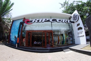 RIP CURL BUKA TOKO BARU DI SANUR - BALI