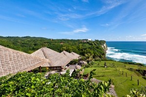 ULUWATU SURF VILLAS TERBAKAR