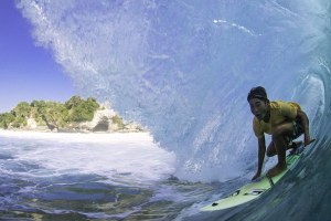 RIO WAIDA MENDAPATKAN WILDCARD UNTUK RIP CURL CUP PADANG PADANG 2017