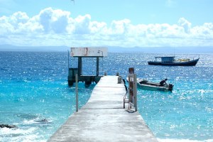 PULAU ASU : SALAH SATU PULAU TERLUAR INDONESIA YANG SADIS INDAHNYA