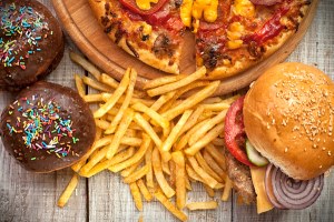 Jangan Berlebihan, Ini Risiko Makan Makanan Tinggi Lemak dan Kalori