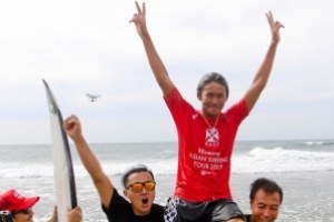 RIO WAIDA AKHIRI TAHUN 2017 DENGAN RAIH GELAR RENEXTOP ASIAN SURFING TOUR 2017