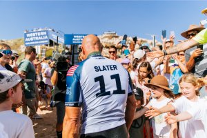 11x juara dunia, Kelly Slater (USA), gagal ke Mid-season Cut setelah kalah di babak 32 besar di Western Australia Margaret River Pro.