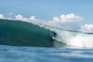 RIO WAIDA MENDUDUKI POSISI KEDUA DI KOMPETISI KOMUNE BALI PRO