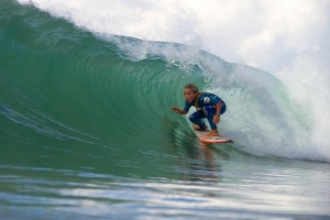 KYUSS KING : ANAK AJAIB DALAM SURFING