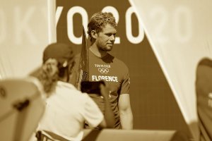 John John Florence mengundurkan diri dari sisa musim World Surf League CT