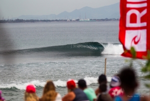 PANTAI SENGGIGI AKAN MENJADI TEMPAT PERTAMA UNTUK RIP CURL GROM SEARCH 2016