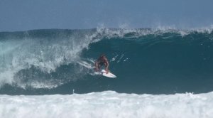 Indo Groms Dylan dan KK Ikut Clay Marzo &amp; Mason Ho Berselancar di Ombak Lombok yang Spesial