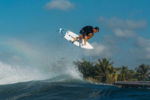 FLASHBACK 7 TAHUN LALU KETIKA JULIAN WILSON SURF TRIP KE MENTAWAI