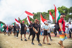 KETUT AGUS DAN ONEY ANWAR TAMPIL &quot;ALL OUT&quot; DI ISA WORLD SURFING GAMES