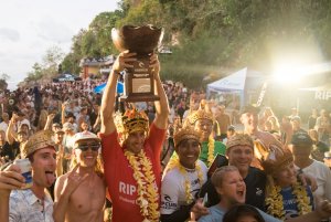 Highlights Saat Kompetisi Rip Curl Cup Padang Padang 2022