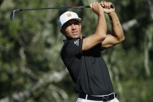 KELLY SLATER BERMAIN GOLF