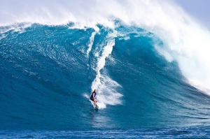 RIDER RIP CURL BETHANY HAMILTON TAKLUKKAN OMBAK SUPER GANAS