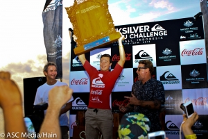 JARED HICKEL PEMENANG QUIKSILVER ULUWATU CHALLENGE