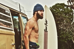 DANIEL NORRIS : PEMAIN BASEBALL DAN JUTAWAN YANG HIDUP DI VAN KARENA MENCINTAI ALAM DAN SURFING