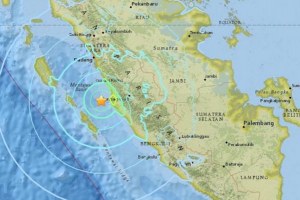 GEMPA HEBAT MELANDA PADANG