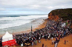 BERSIAPLAH UNTUK SAKSIKAN KOMPETISI RIP CURL PRO BELLS BEACH